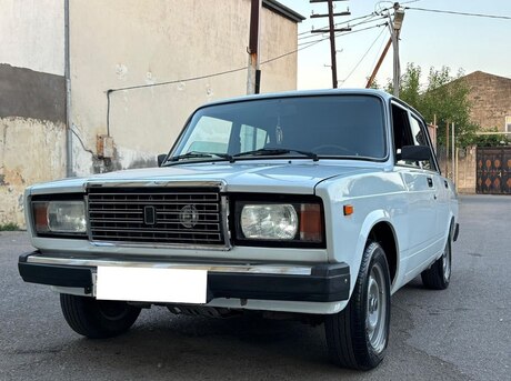 LADA (VAZ) 2107