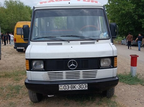 Mercedes 410 D