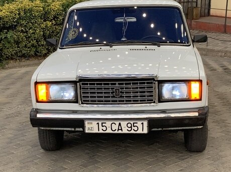 LADA (VAZ) 2107