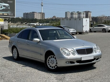Mercedes E 240