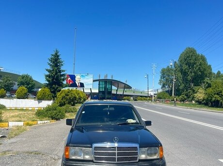 Mercedes 190