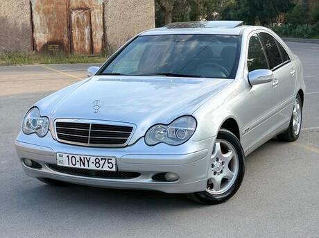 Mercedes C 200