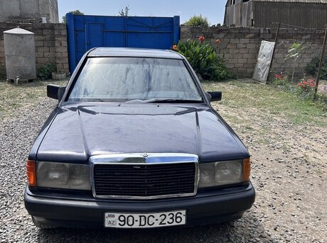 Mercedes 190