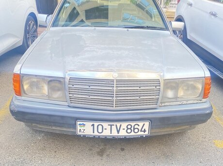 Mercedes 190