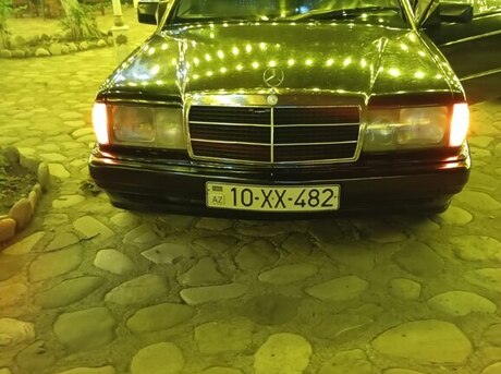 Mercedes 190
