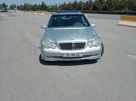 Mercedes C 240