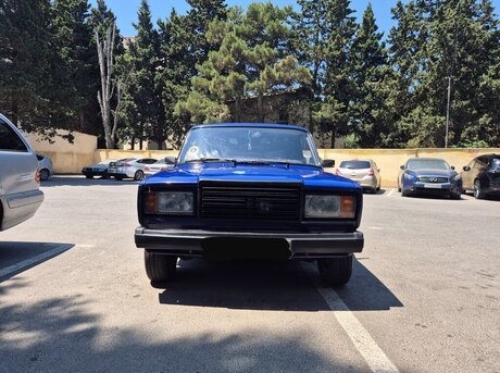LADA (VAZ) 2107