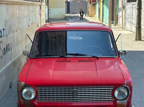 LADA (VAZ) 21011