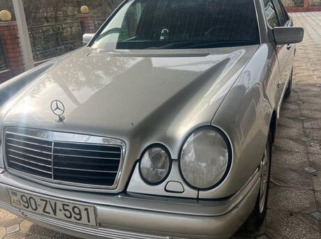 Mercedes E 280