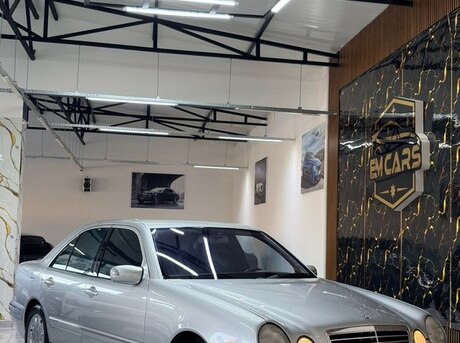 Mercedes E 240