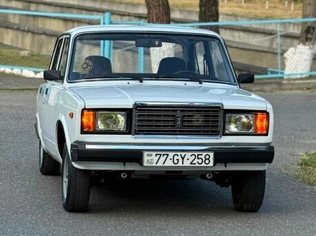 LADA (VAZ) 2107