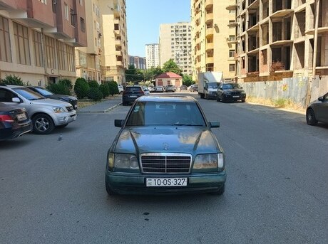 Mercedes E 300