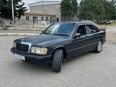 Mercedes 190