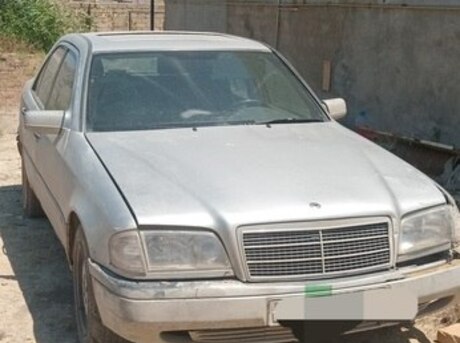 Mercedes C 180