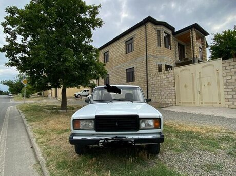 LADA (VAZ) 2107