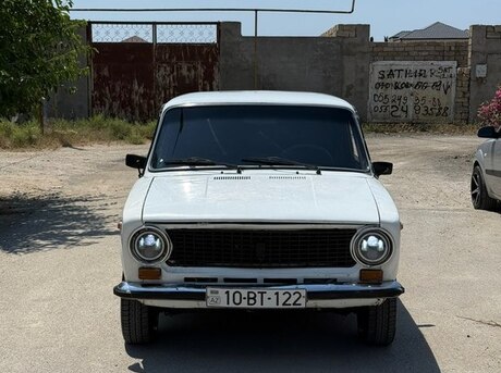 LADA (VAZ) 21011