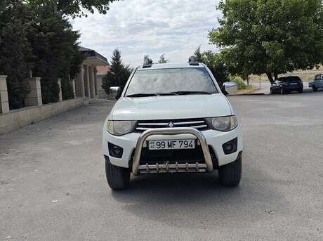 Mitsubishi L200