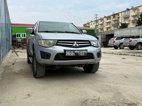 Mitsubishi L200
