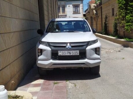 Mitsubishi L200