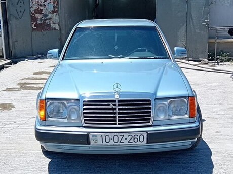 Mercedes 230 E