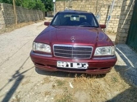 Mercedes C 240