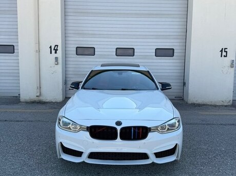 BMW 330