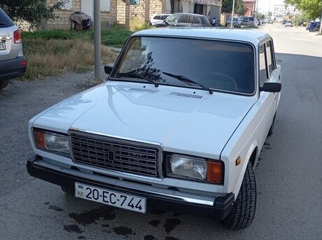 LADA (VAZ) 2107