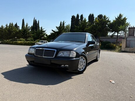 Mercedes C 180