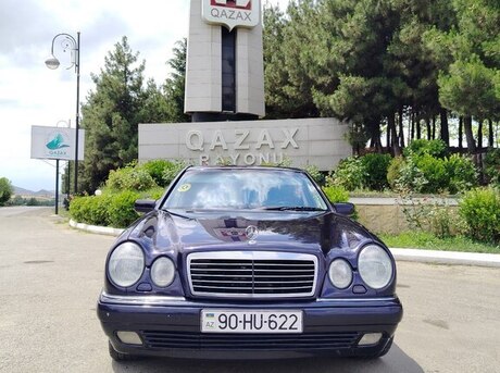 Mercedes E 230