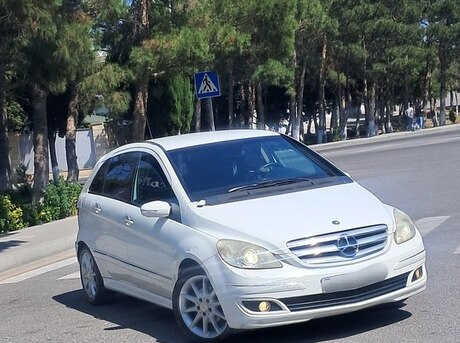Mercedes B 170