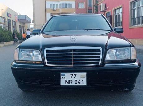 Mercedes C 230