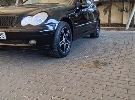 Mercedes C 240