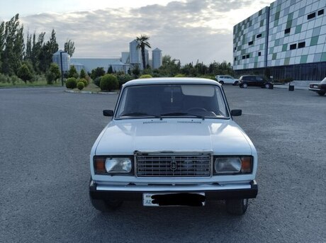 LADA (VAZ) 2107