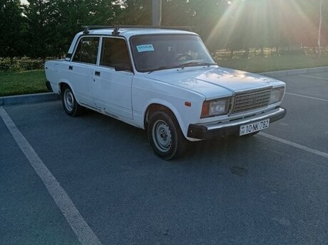 LADA (VAZ) 2107