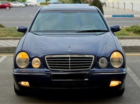 Mercedes E 270