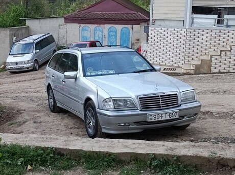 Mercedes C 220