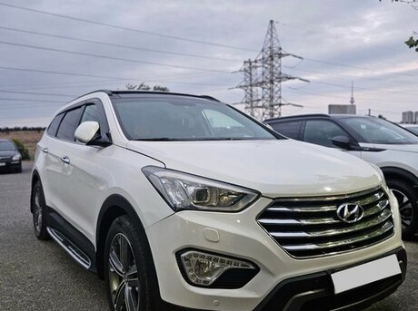 Hyundai Grand Santa Fe