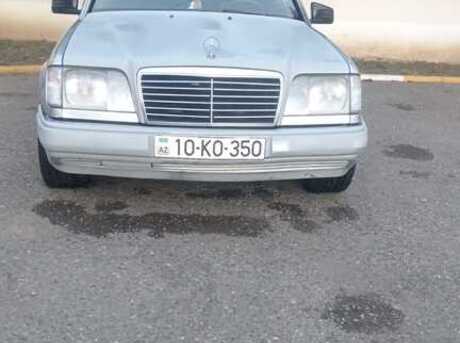 Mercedes 200 E