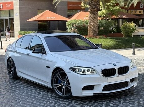BMW 528