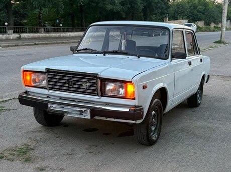 LADA (VAZ) 2107