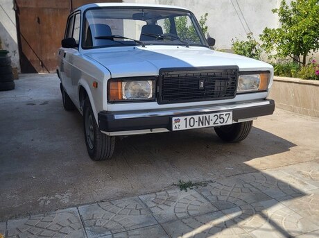 LADA (VAZ) 2107