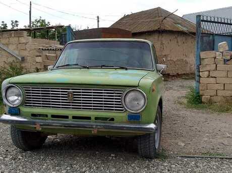 LADA (VAZ) 21011