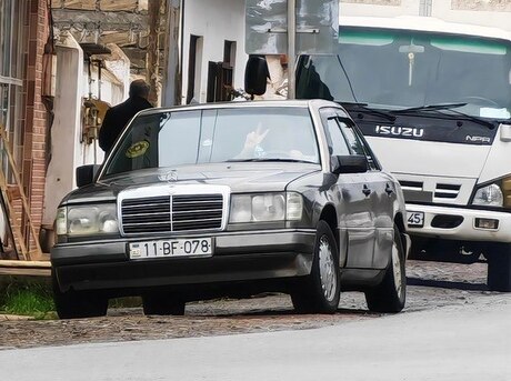 Mercedes 250 D