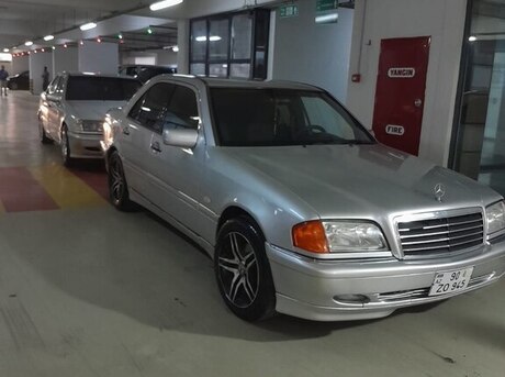 Mercedes C 240