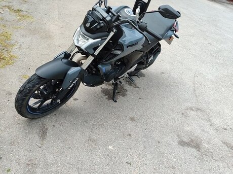 Yamaha FZ-S FI Deluxe