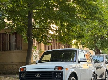 LADA (VAZ) Niva