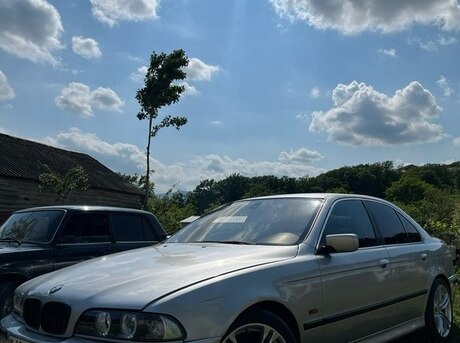 BMW 525