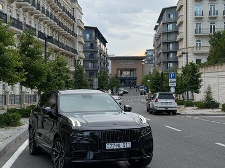 Lynk & Co 09