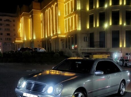 Mercedes E 270