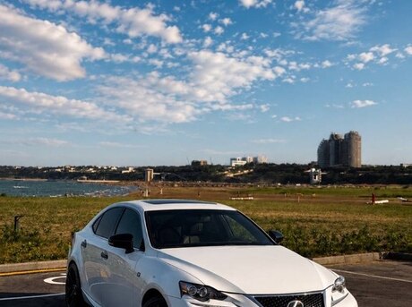 Lexus IS 200t